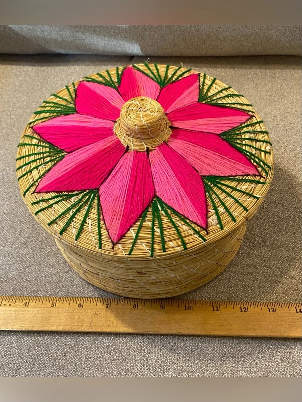 VTG Sweetgrass Mexican Embroidered Pink Flower Handmade Basket Tortilla Warmer